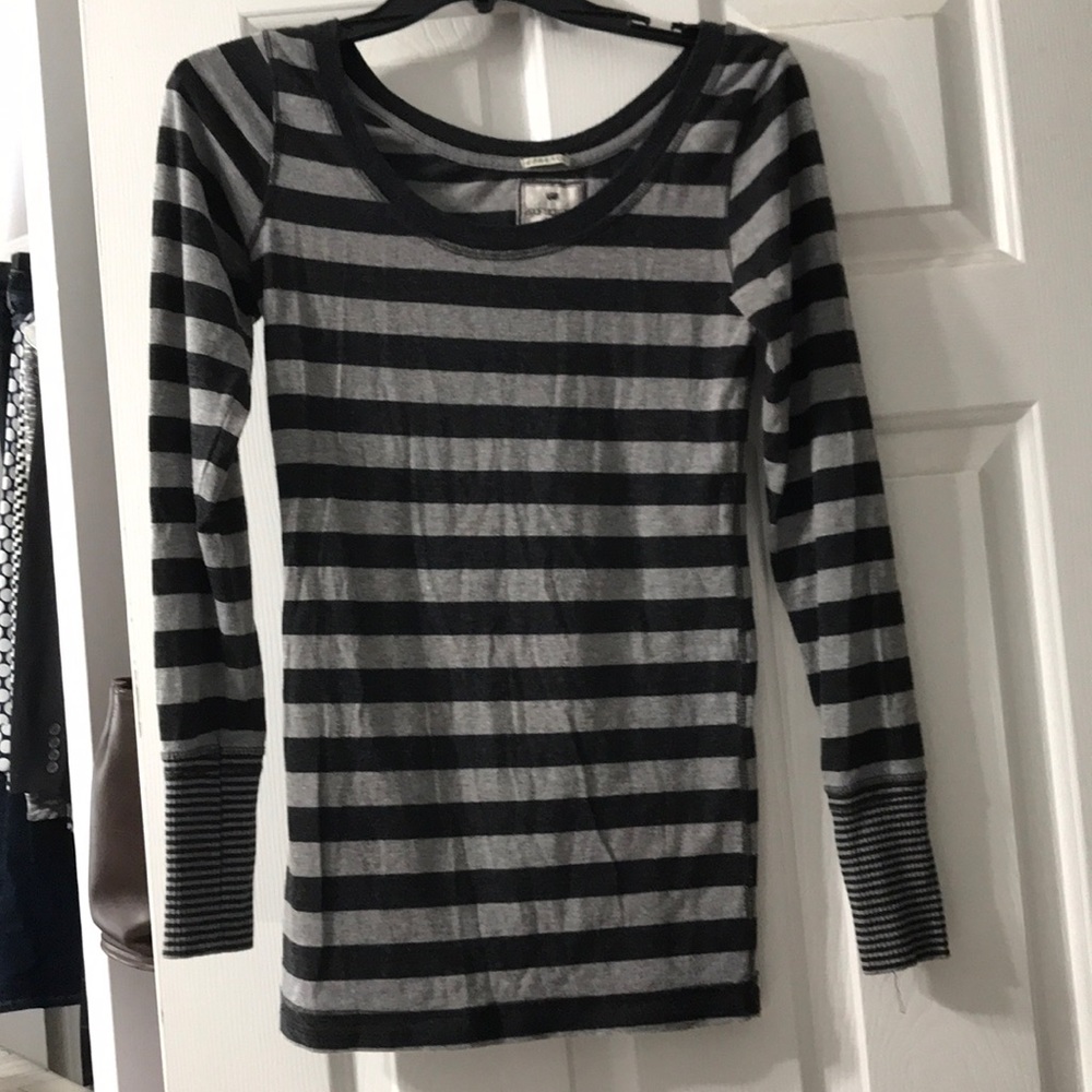Long sleeve t shirt